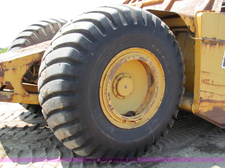 image for item C2475 1969 Caterpillar 633 elevating scraper