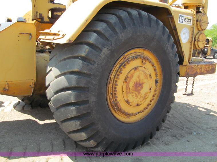 image for item C2475 1969 Caterpillar 633 elevating scraper