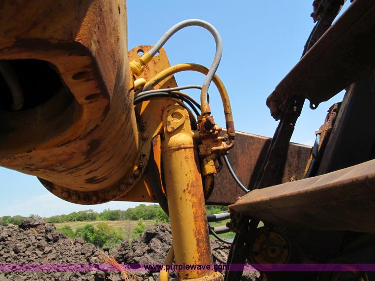 image for item C2475 1969 Caterpillar 633 elevating scraper