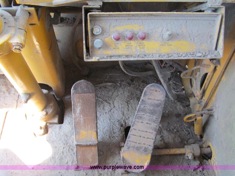 image for item C2475 1969 Caterpillar 633 elevating scraper