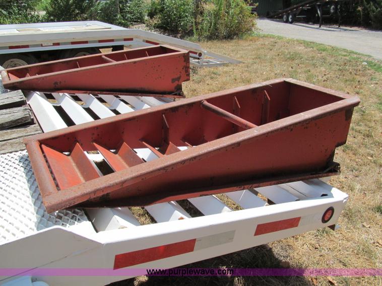 image for item C2478 1997 Towmaster T20 equipment trailer