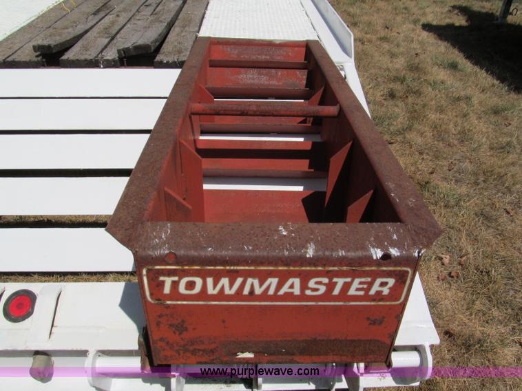 image for item C2478 1997 Towmaster T20 equipment trailer