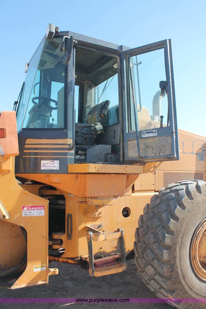 image for item C2726 1996 Case 821B articulated wheel loader