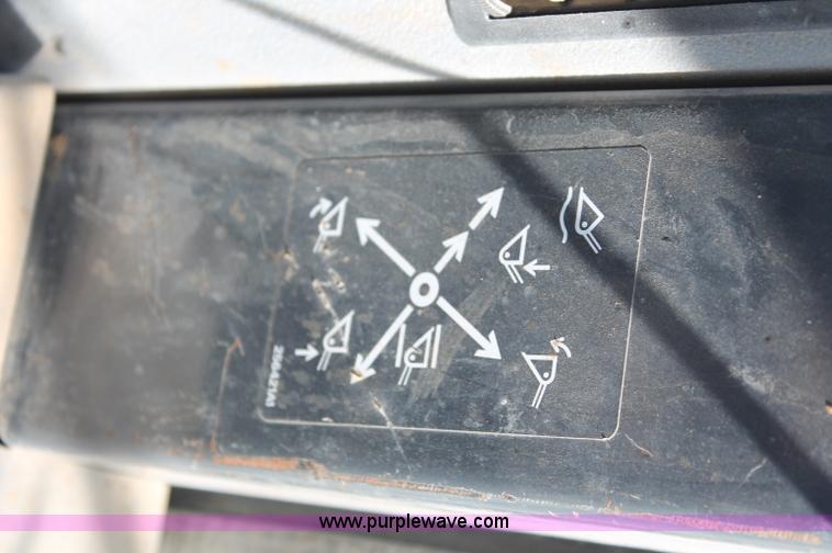 image for item C2726 1996 Case 821B articulated wheel loader