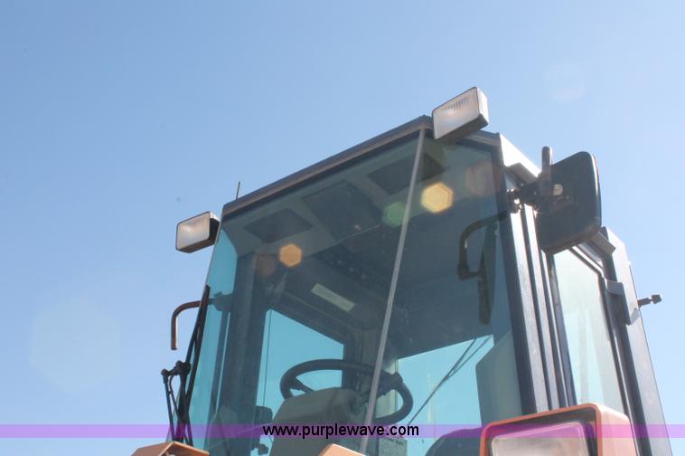 image for item C2726 1996 Case 821B articulated wheel loader