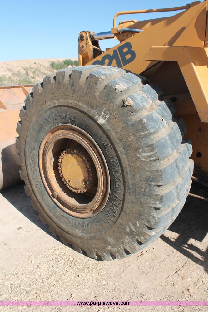 image for item C2726 1996 Case 821B articulated wheel loader
