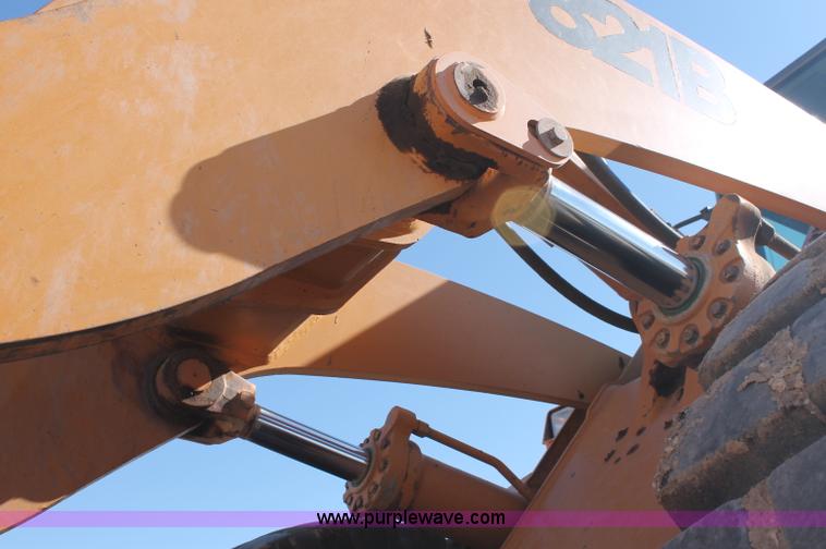 image for item C2726 1996 Case 821B articulated wheel loader