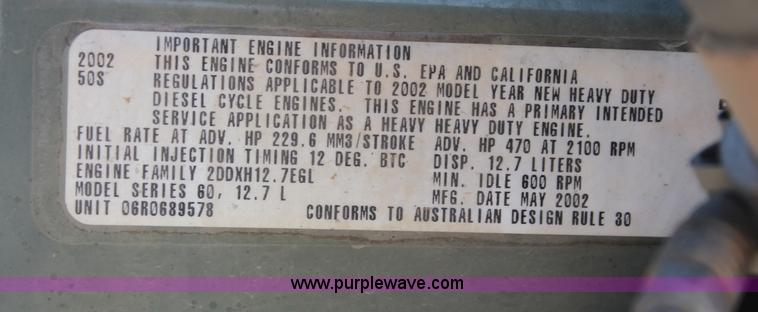 image for item C2727 2003 Kenworth T600 semi truck