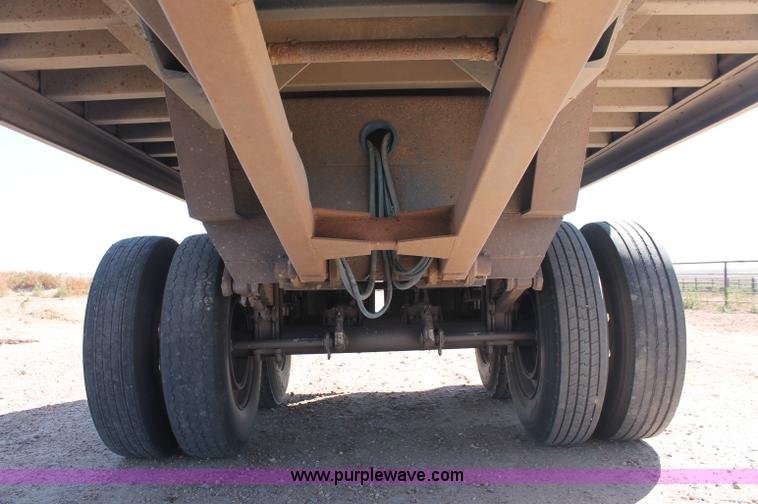 image for item C2728 1992 Mate 26' end dump trailer