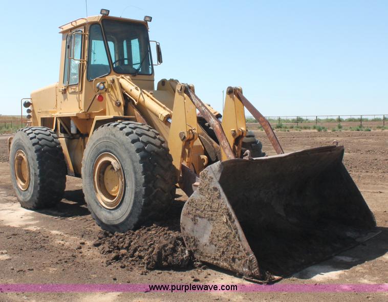 image for item C2729 Fiat-Allis 580FR articulated wheel loader