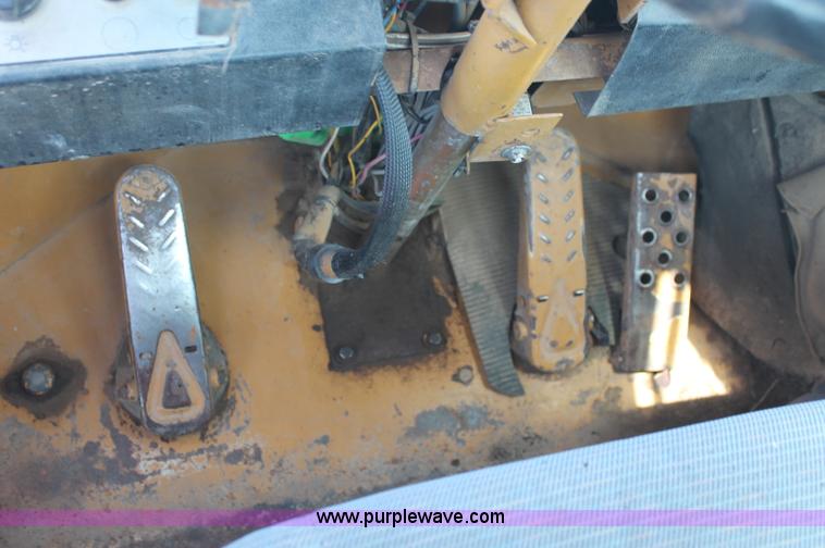 image for item C2729 Fiat-Allis 580FR articulated wheel loader