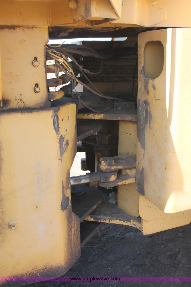 image for item C2729 Fiat-Allis 580FR articulated wheel loader