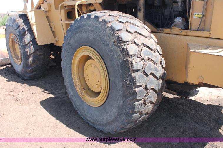 image for item C2729 Fiat-Allis 580FR articulated wheel loader
