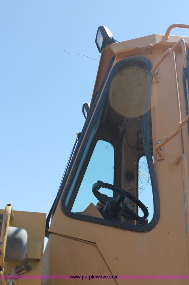 image for item C2729 Fiat-Allis 580FR articulated wheel loader