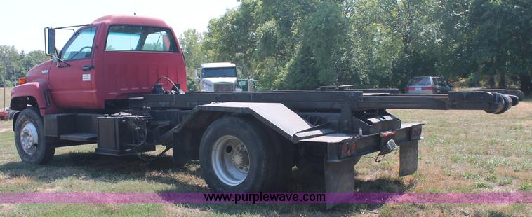image for item C2738 1996 GMC TopKick roll off truck