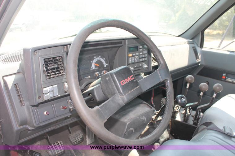 image for item C2738 1996 GMC TopKick roll off truck