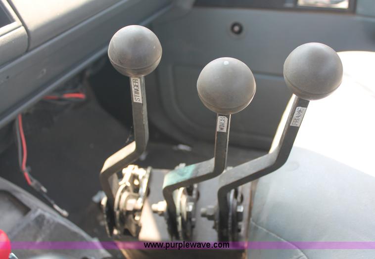 image for item C2738 1996 GMC TopKick roll off truck