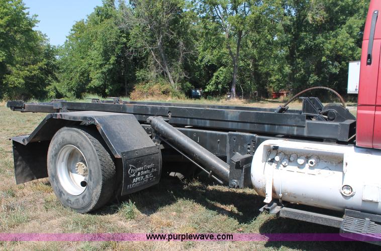 image for item C2738 1996 GMC TopKick roll off truck