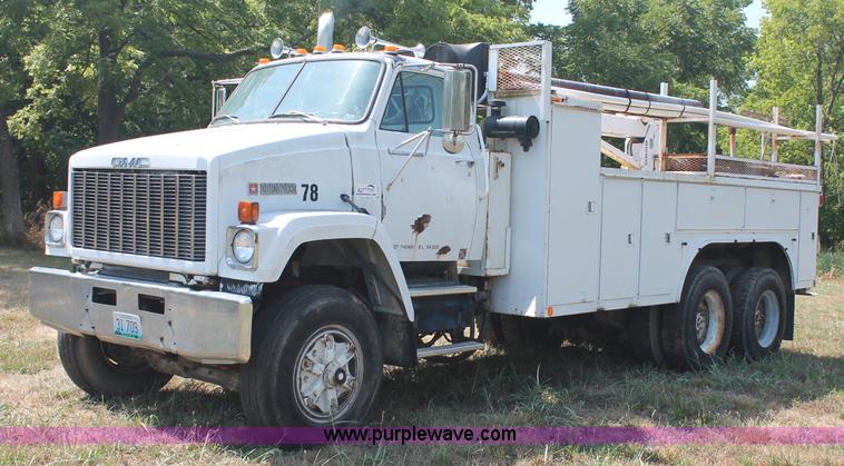 image for item C2739 1975 GMC Brigadier utility service truck