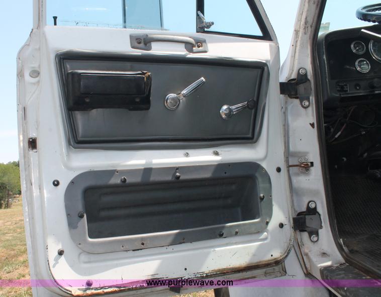 image for item C2739 1975 GMC Brigadier utility service truck