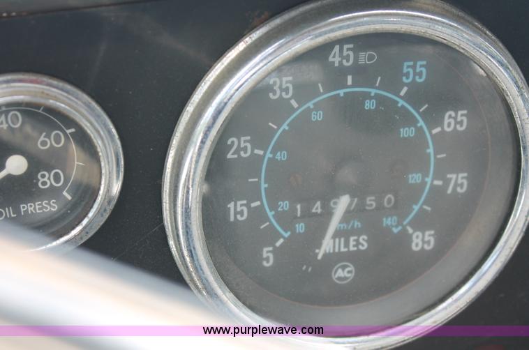 image for item C2739 1975 GMC Brigadier utility service truck