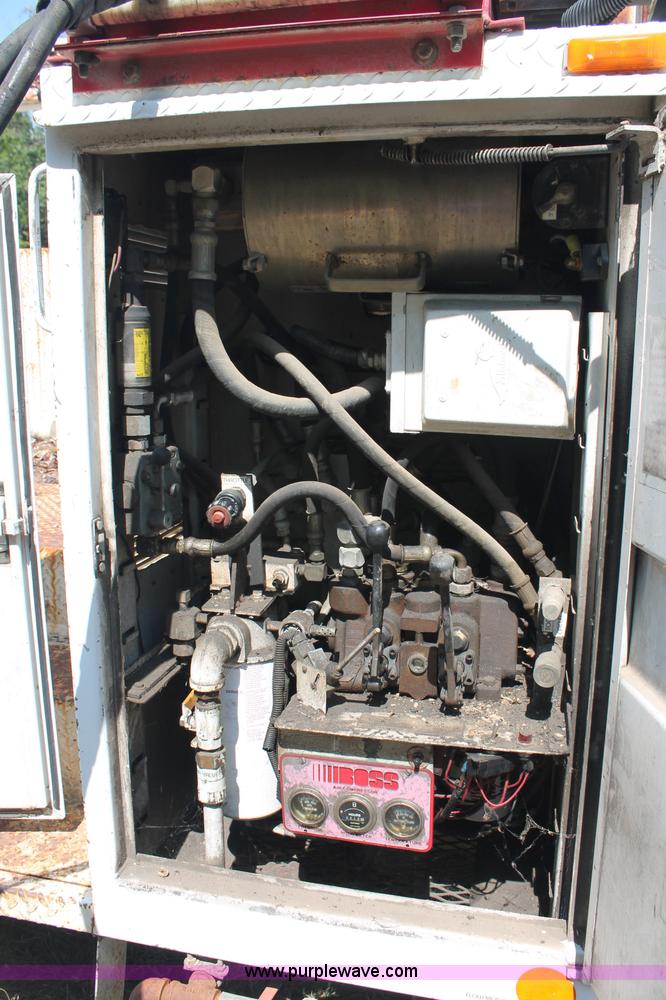 image for item C2739 1975 GMC Brigadier utility service truck