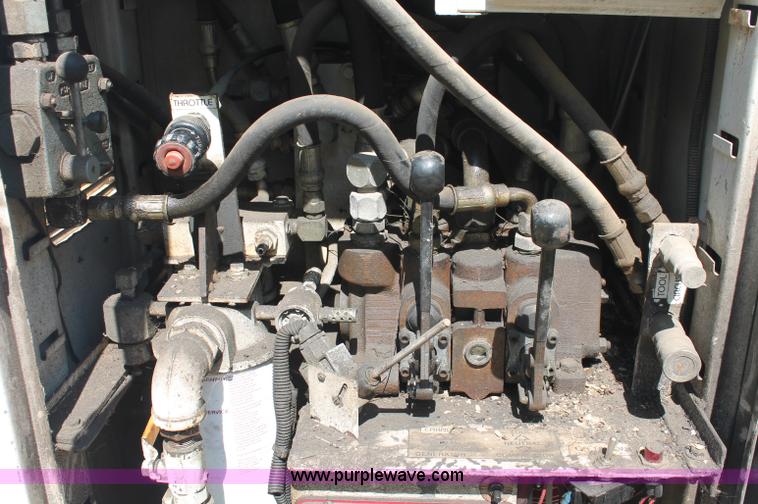 image for item C2739 1975 GMC Brigadier utility service truck