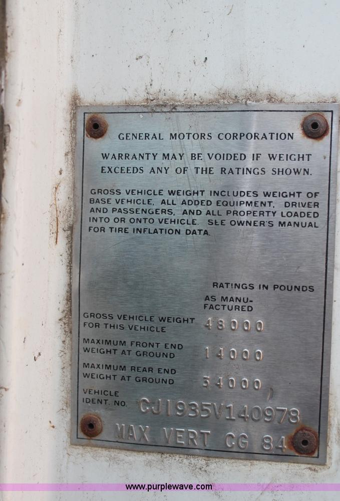 image for item C2739 1975 GMC Brigadier utility service truck