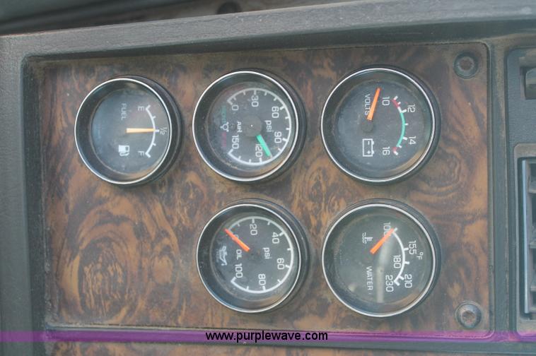 image for item C2745 1998 Kenworth T300 flatbed truck