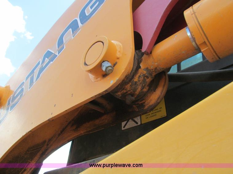 image for item C3527 2004 Mustang MTL25 high flow track skid steer