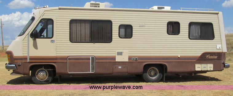 image for item C3528 1985 Chevrolet P30 Catalina Tidwell 27' RV motor coach