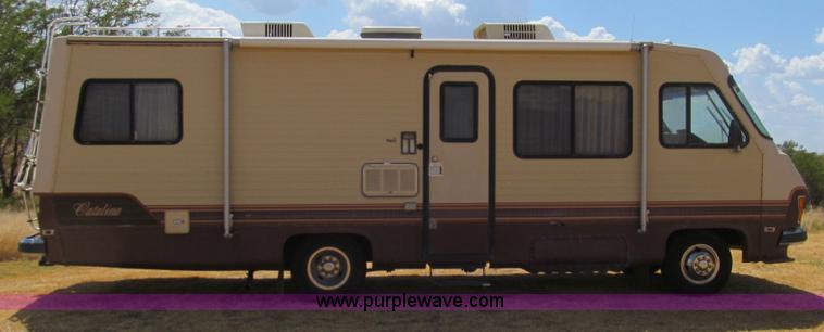 image for item C3528 1985 Chevrolet P30 Catalina Tidwell 27' RV motor coach