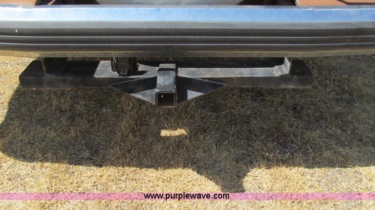 image for item C3528 1985 Chevrolet P30 Catalina Tidwell 27' RV motor coach