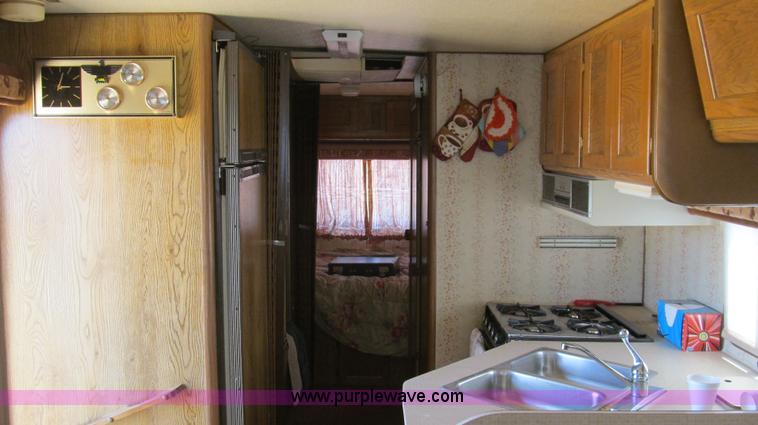 image for item C3528 1985 Chevrolet P30 Catalina Tidwell 27' RV motor coach