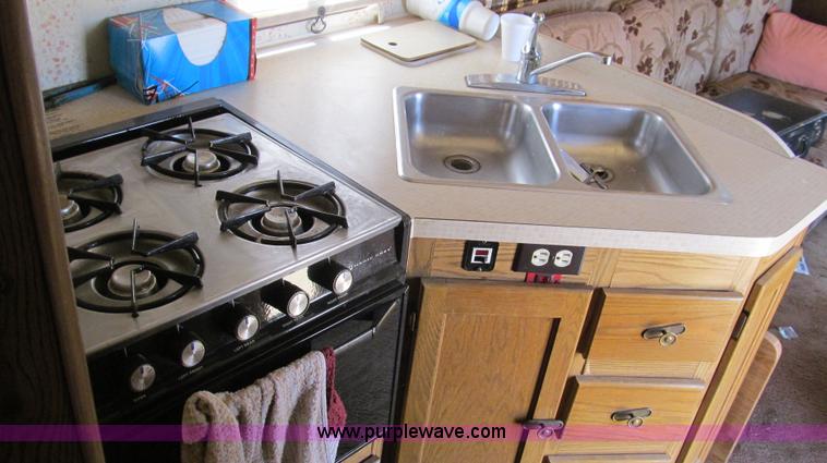 image for item C3528 1985 Chevrolet P30 Catalina Tidwell 27' RV motor coach