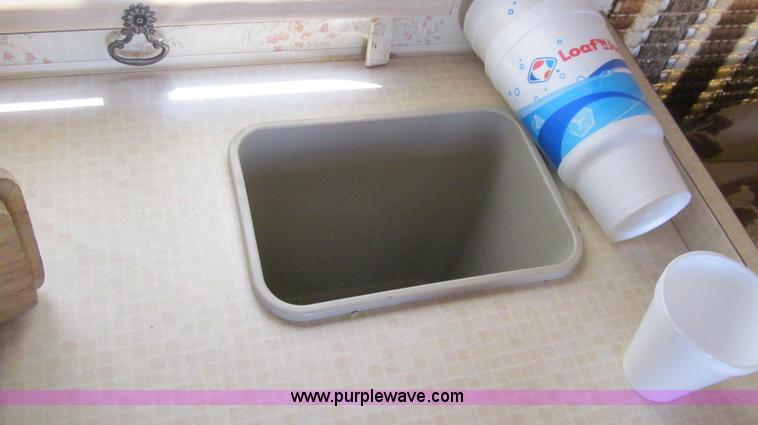 image for item C3528 1985 Chevrolet P30 Catalina Tidwell 27' RV motor coach