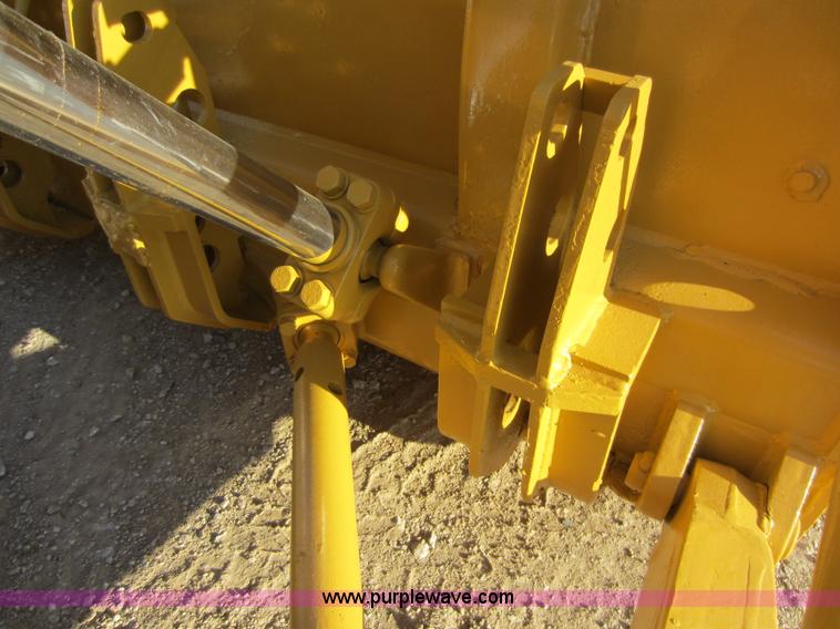 image for item D5607 1984 Caterpillar D5B dozer