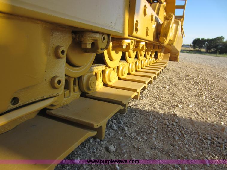 image for item D5607 1984 Caterpillar D5B dozer