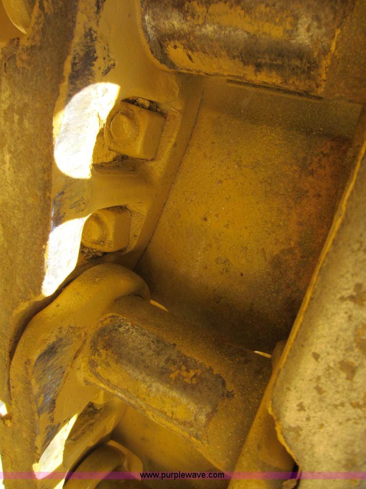 image for item D5607 1984 Caterpillar D5B dozer