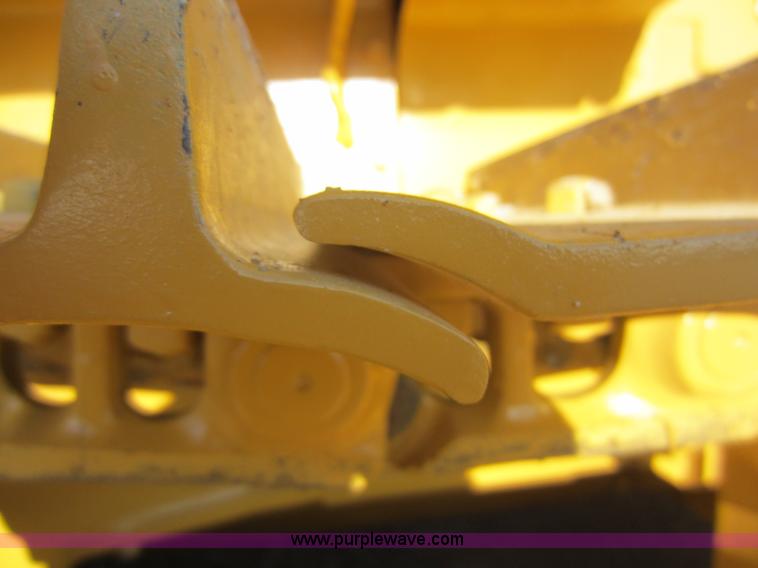 image for item D5607 1984 Caterpillar D5B dozer