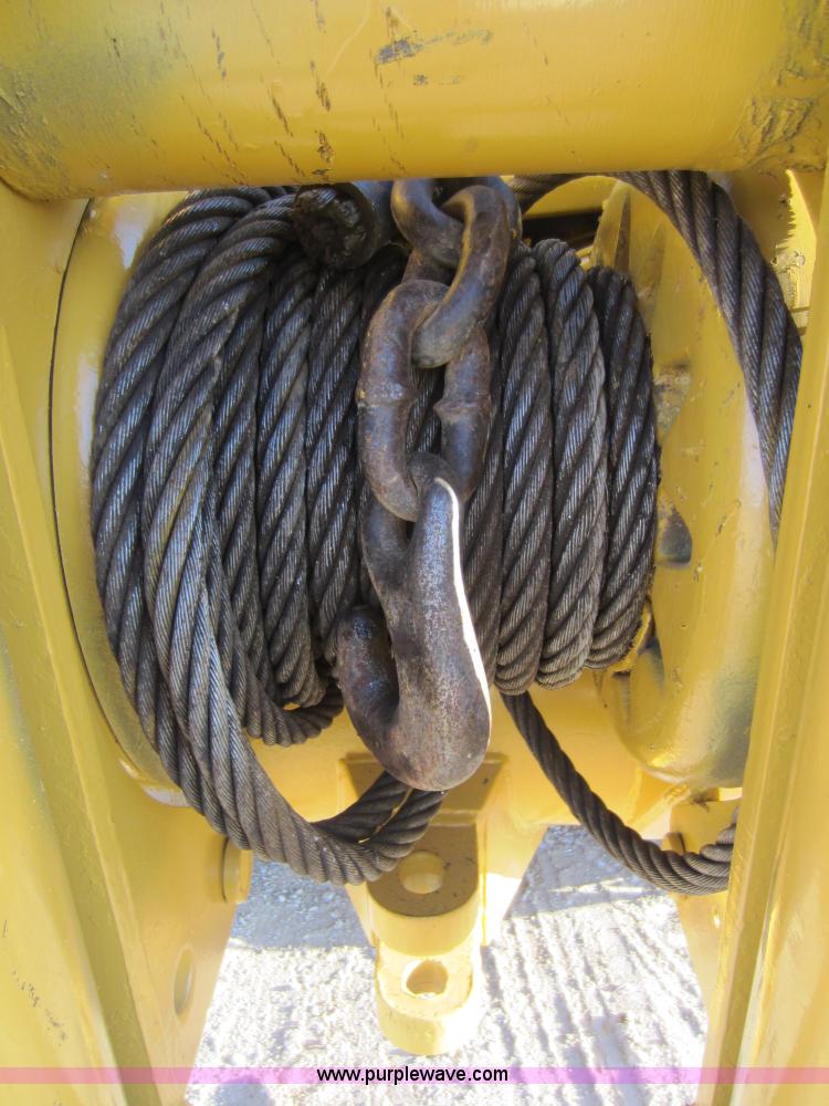 image for item D5607 1984 Caterpillar D5B dozer