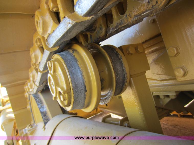 image for item D5607 1984 Caterpillar D5B dozer