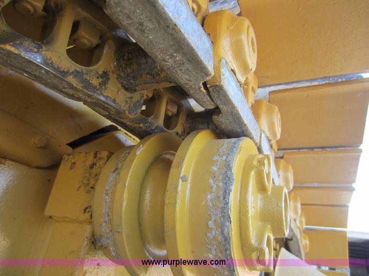 image for item D5607 1984 Caterpillar D5B dozer