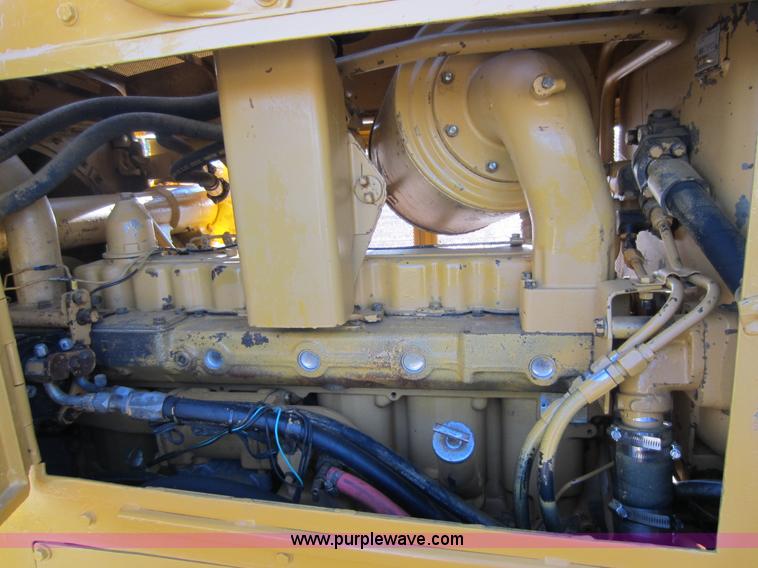 image for item D5607 1984 Caterpillar D5B dozer