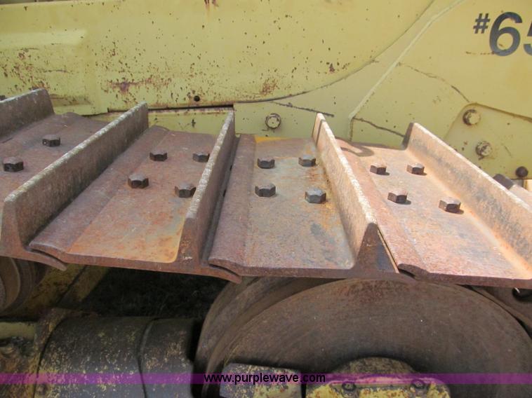 image for item E2003 1985 Caterpillar D6D dozer