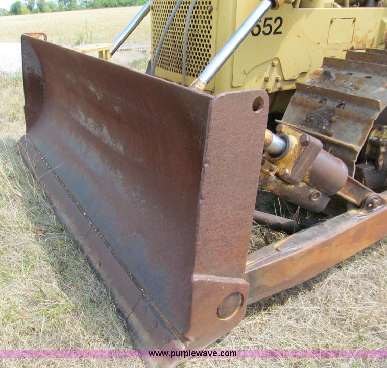 image for item E2003 1985 Caterpillar D6D dozer