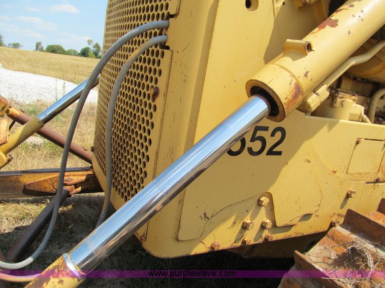 image for item E2003 1985 Caterpillar D6D dozer