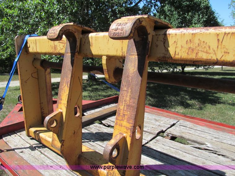 Balderson loader forks in Odessa, MO Item E2027 sold Purple Wave