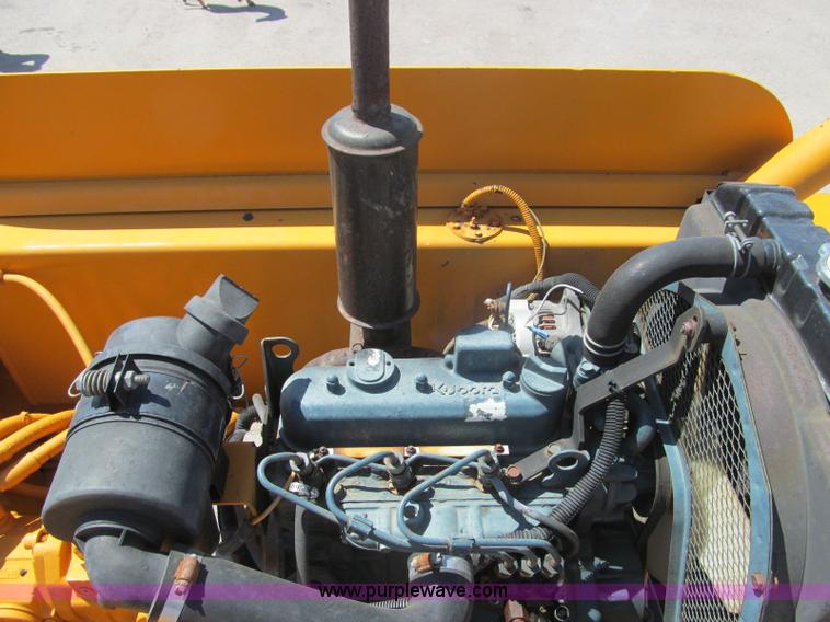 image for item F3016 2002 Mauldin 550E asphalt paver