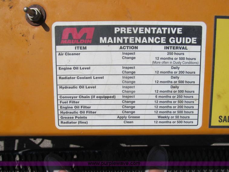 image for item F3016 2002 Mauldin 550E asphalt paver